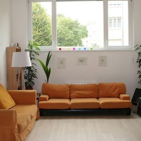 R-Appartements Strasbourg Cosy Orangerie Pour Vos Sejours En Famille Ou Entre Amis Exterior foto